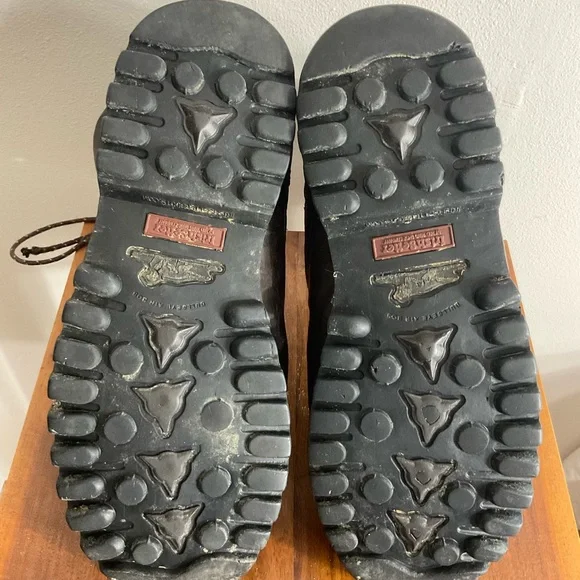Red Wing Irish Setter 200g Elk Tracker Outdoor GoreTex Boots Mens Size 12